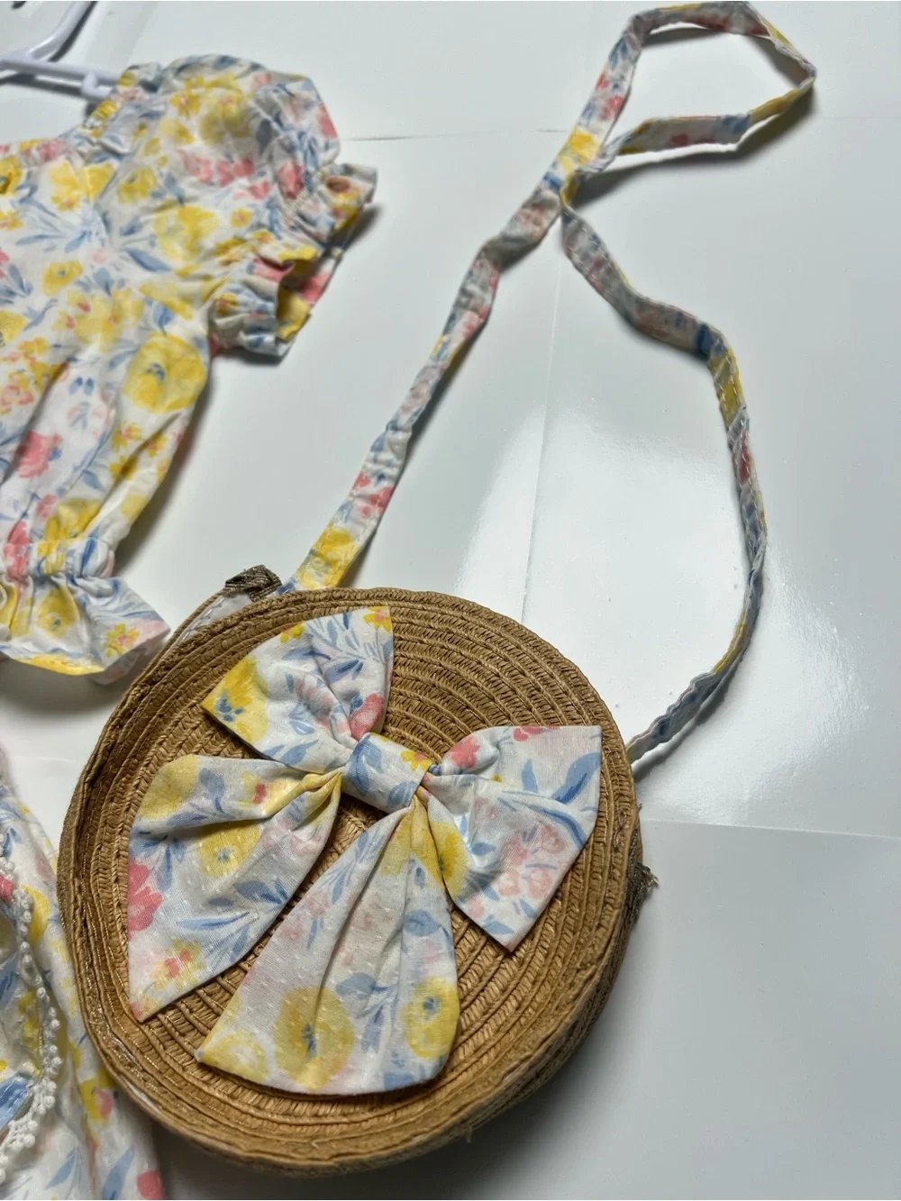 Tommy Bahama Girl Floral Two-Piece Crop Top & Skirt Set in Yellow w/ purse 3-4T
